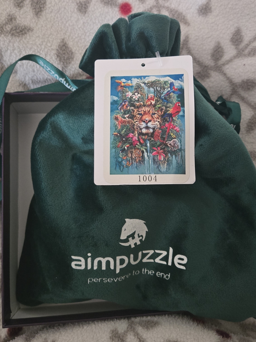 Aimpuzzle Puzzle & Bag NIB
